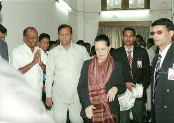 With Mrs. Sonia Gandhi on the 3rd death anniversary of Late <br>Mursoli Maran
