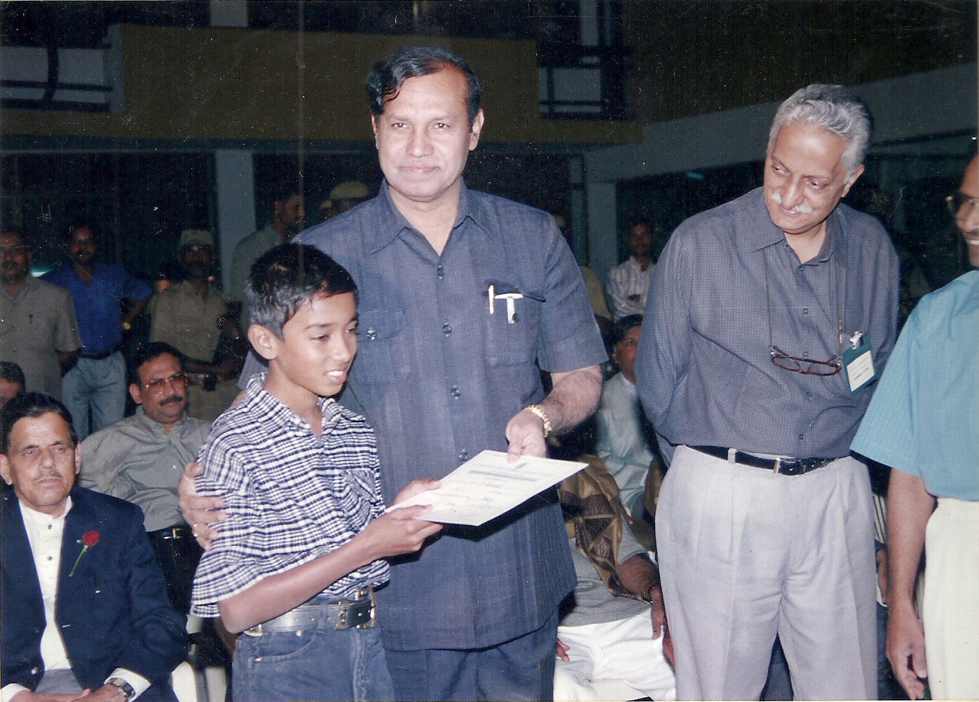 Felicitating Children at Env. Ministers Conference at Coimbtore - Jan 2001